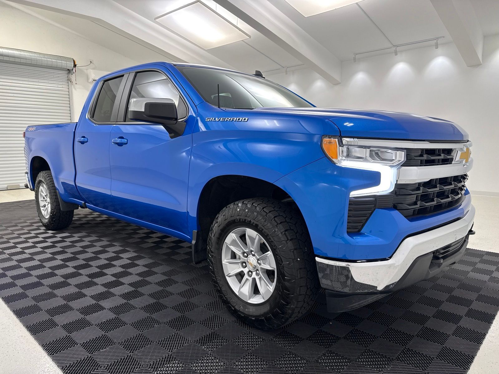 2025 Chevrolet Silverado 1500 LT 4X4 Double Cab Std Box's photo