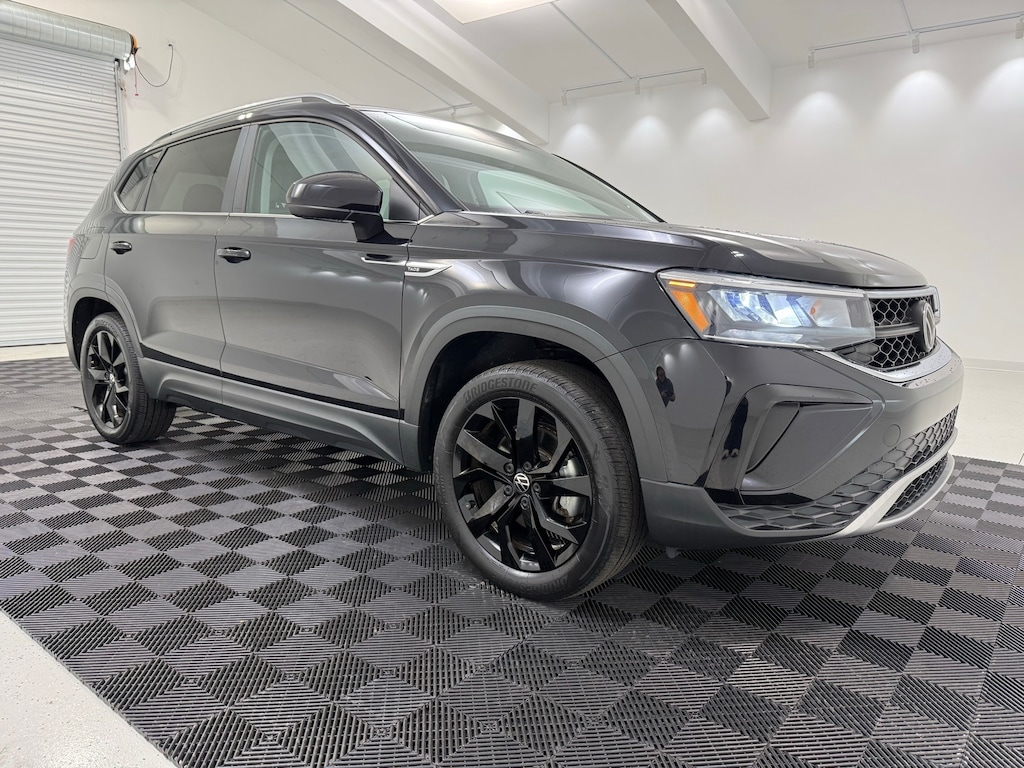 Used 2022 Volkswagen Taos 1.5T SE SUV
