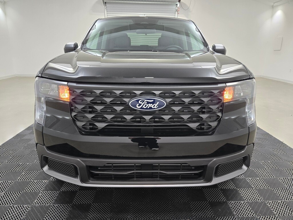 2025 Ford Maverick XLT photo 2