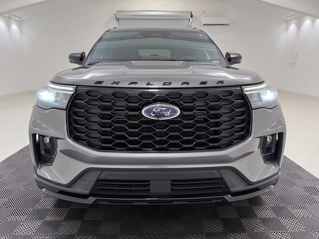Used 2025 Ford Explorer ST-Line SUV