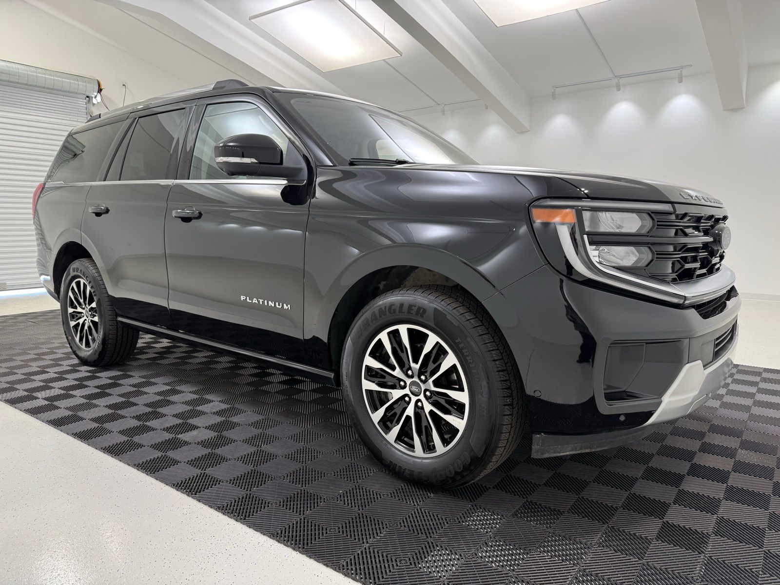 2025 Ford Expedition SUV 