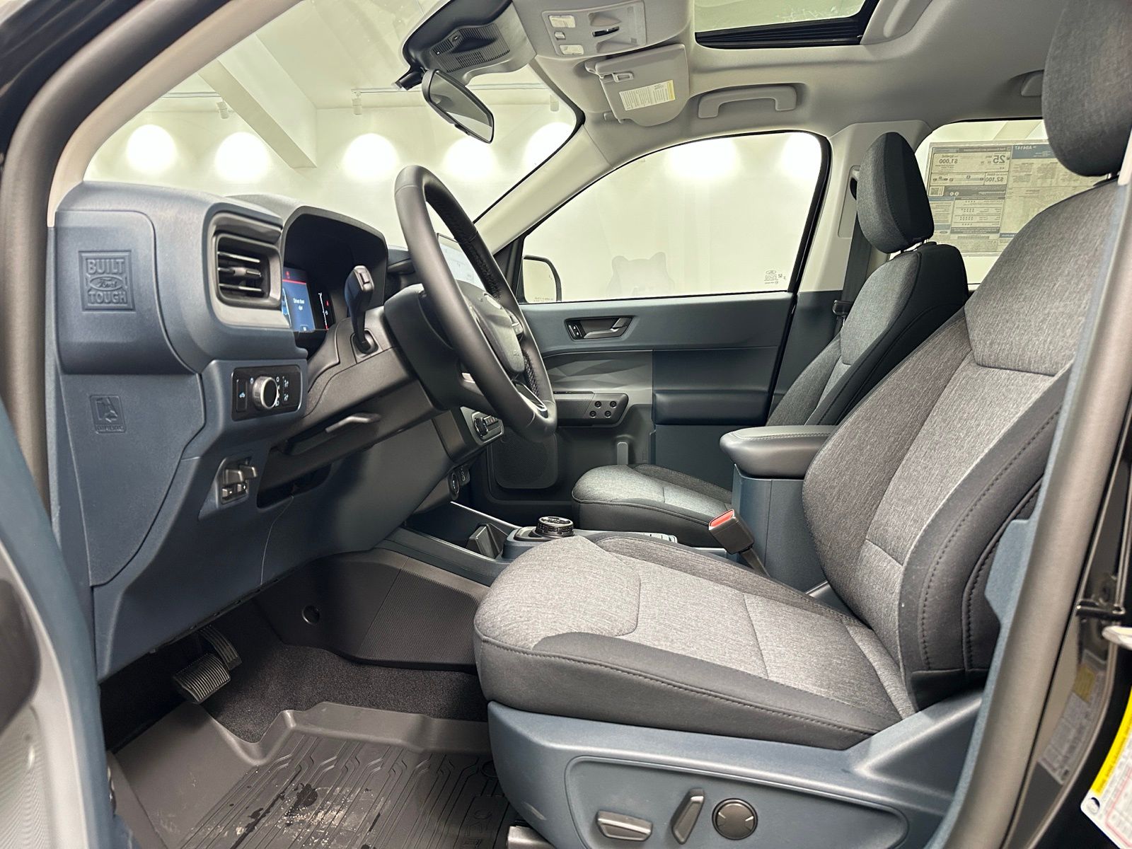 2025 Ford Maverick XLT - Photo 13