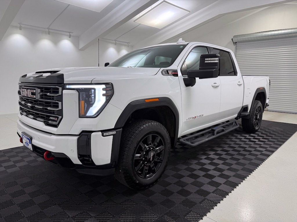 Used 2025 GMC Sierra 2500HD AT4 Truck