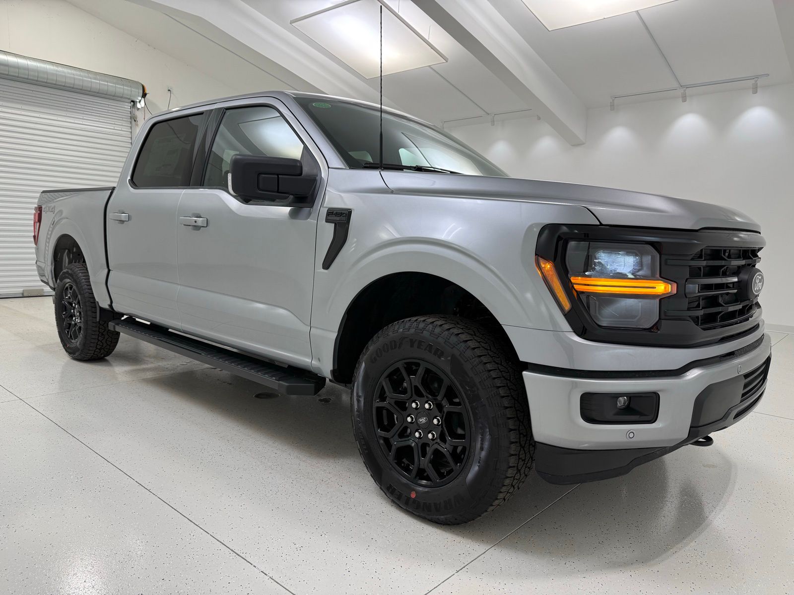 2026 Ford F-150 XLT Truck V8
