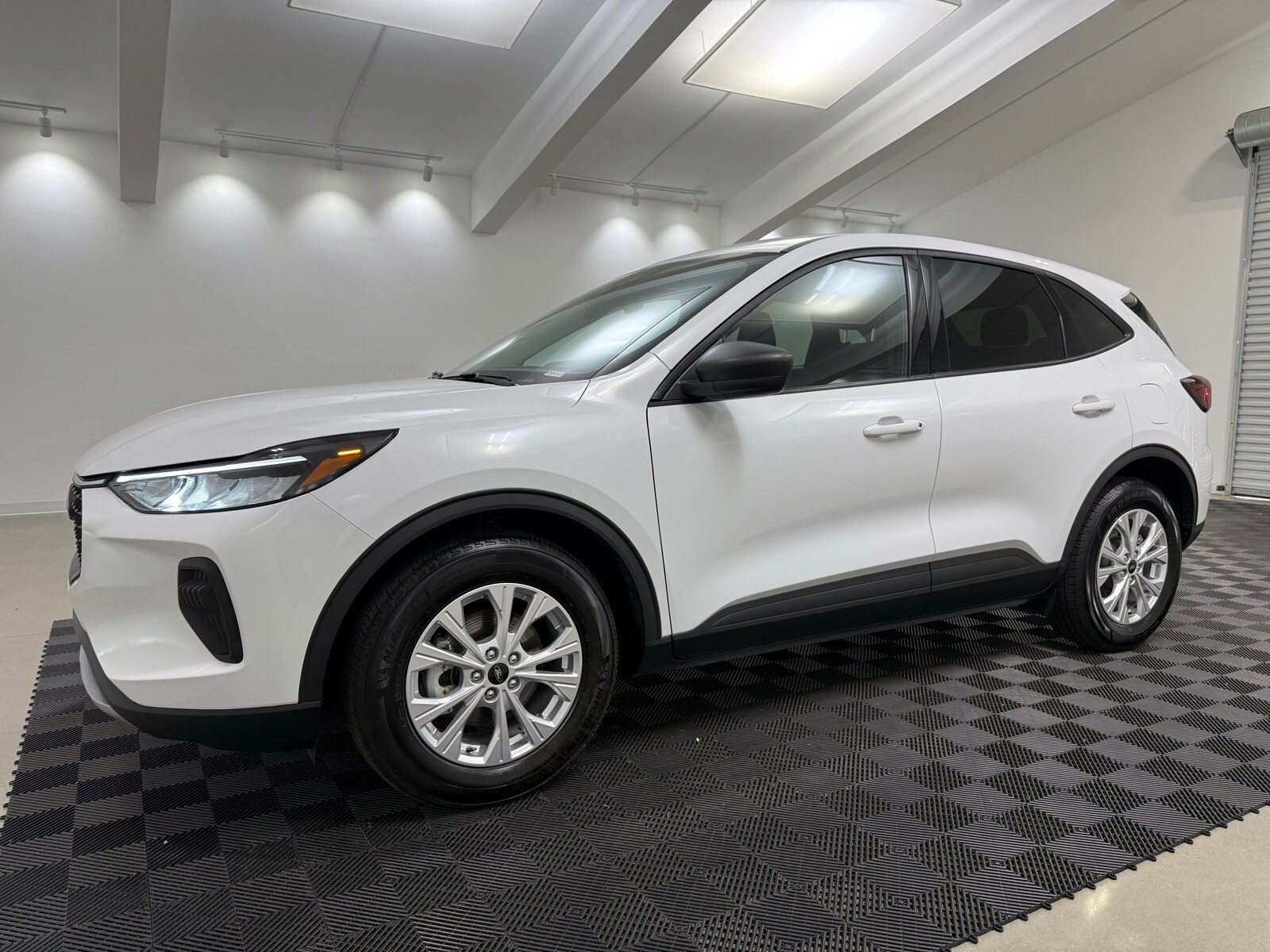 2025 Ford Escape Active photo 4