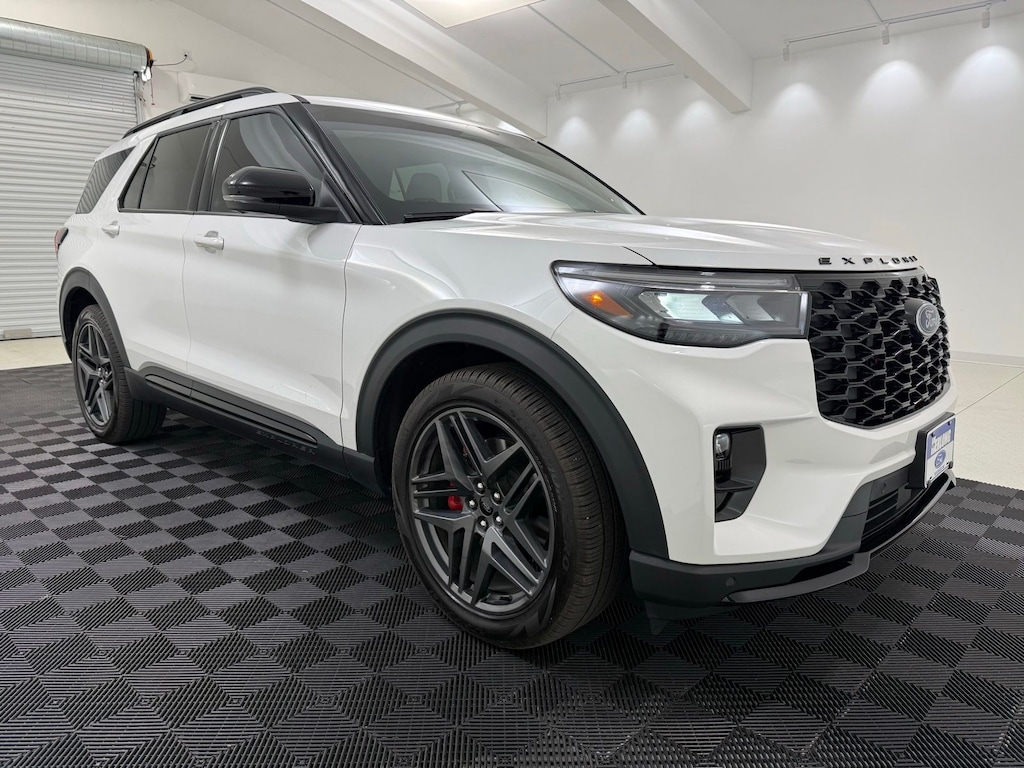 Used 2025 Ford Explorer ST SUV