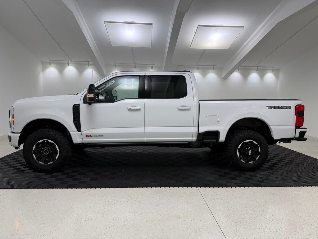 New 2026 Ford F-250SD Lariat Truck
