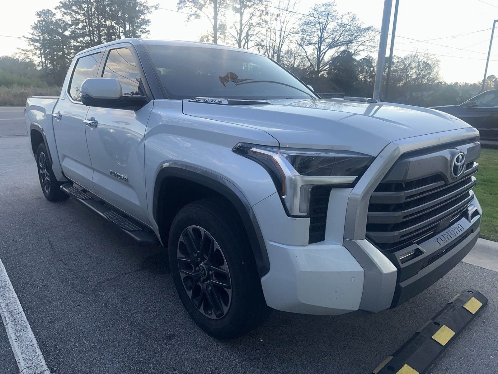 2024 Toyota Tundra Limited's photo