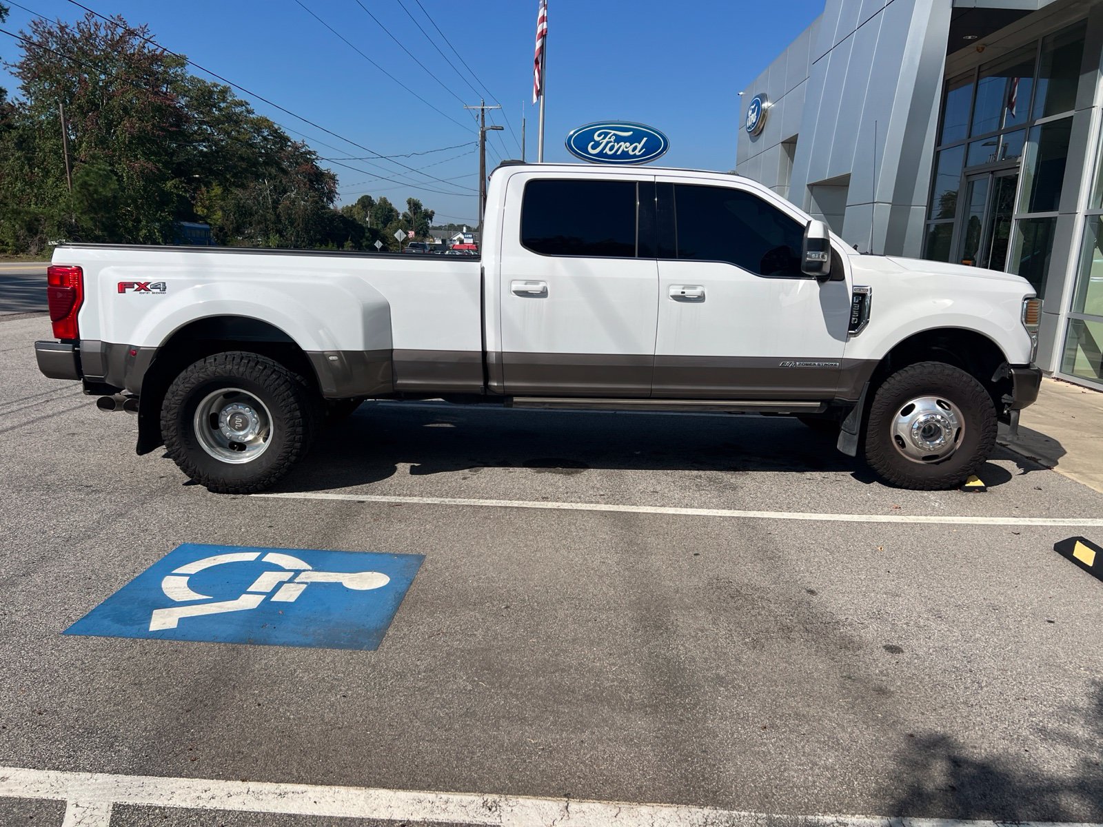 Ford F-350SD