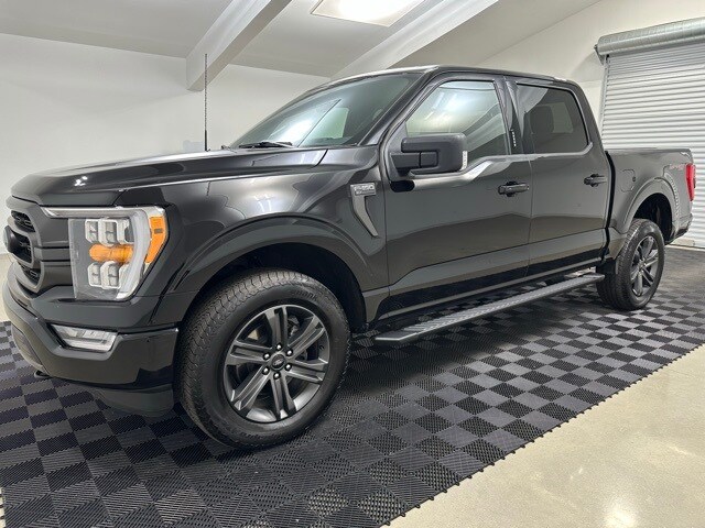 2023 Ford F-150 XLT photo 3
