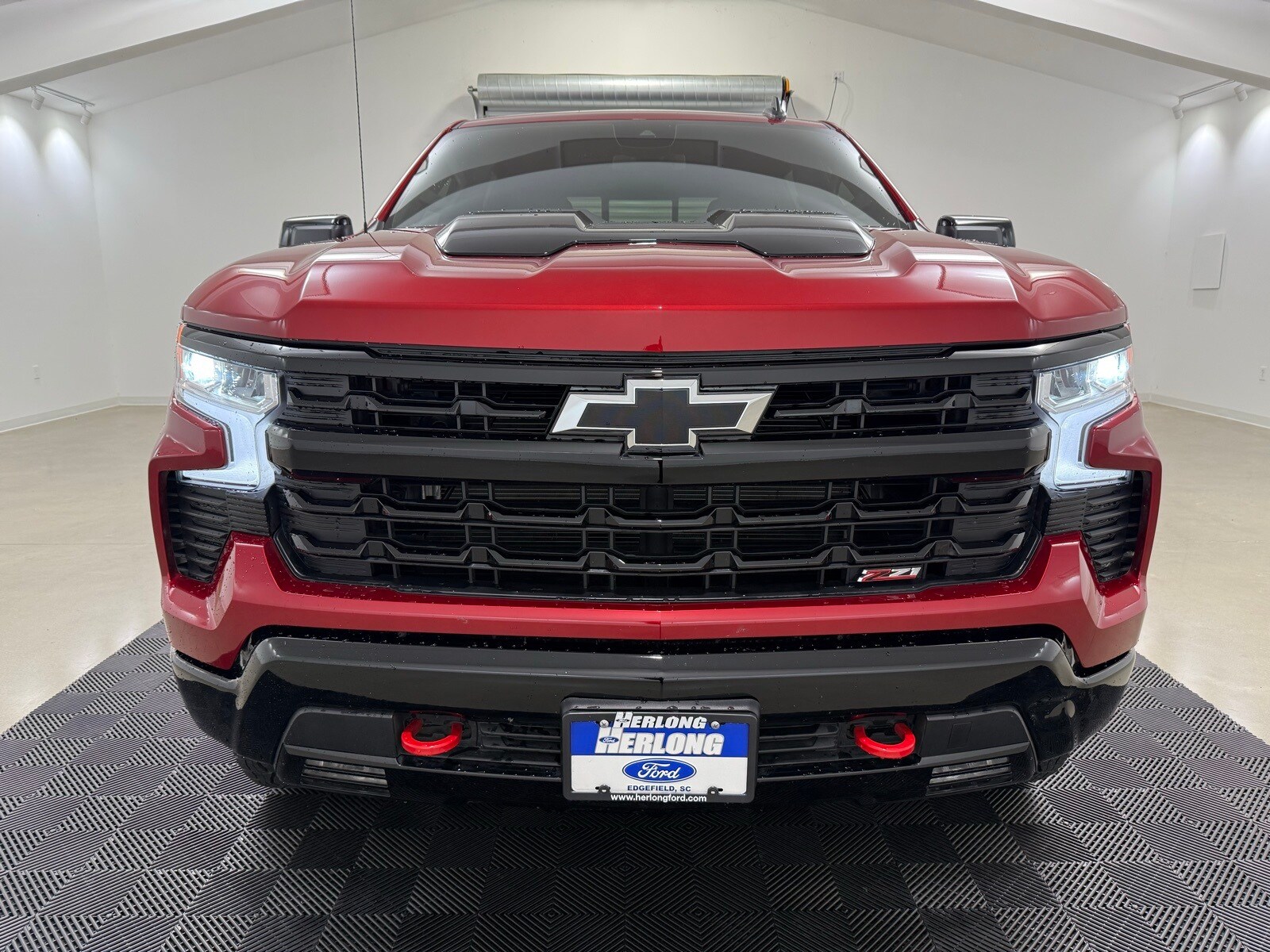 2024 Chevrolet Silverado 1500 LT Trail Boss photo 2