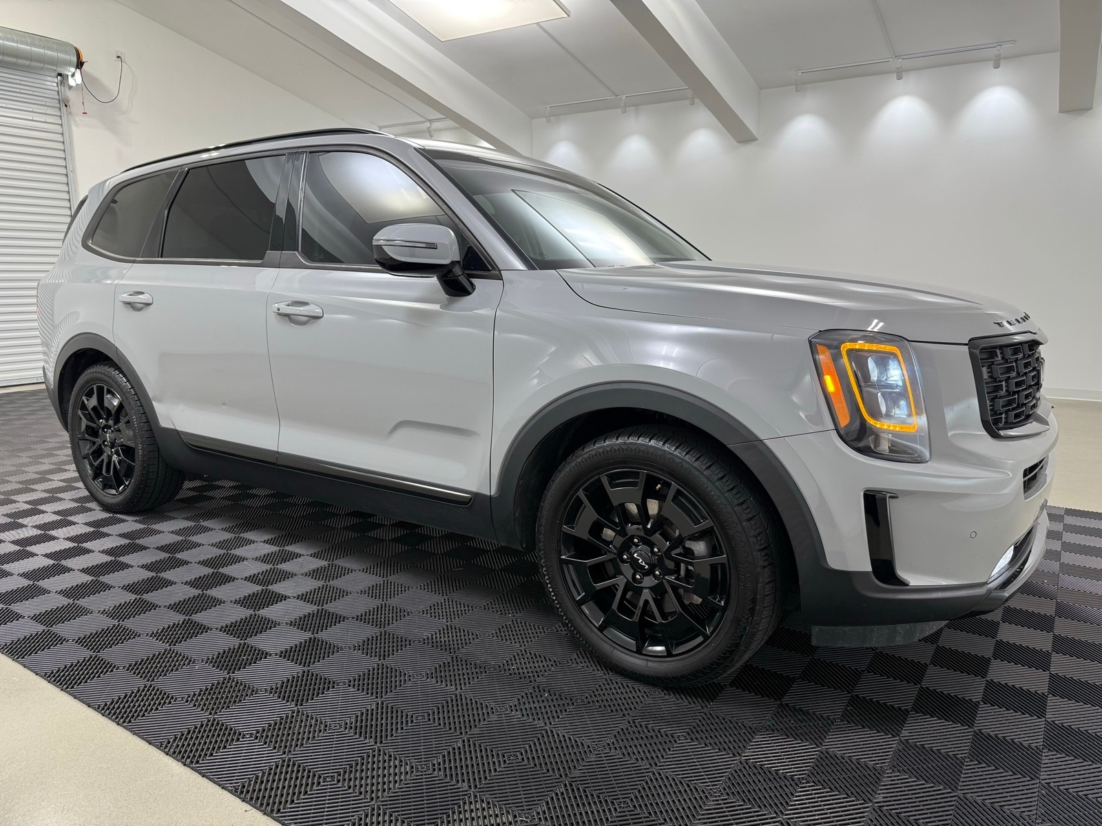 2022 Kia Telluride SX's photo