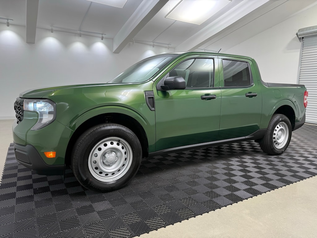 New 2025 Ford Maverick XL Truck