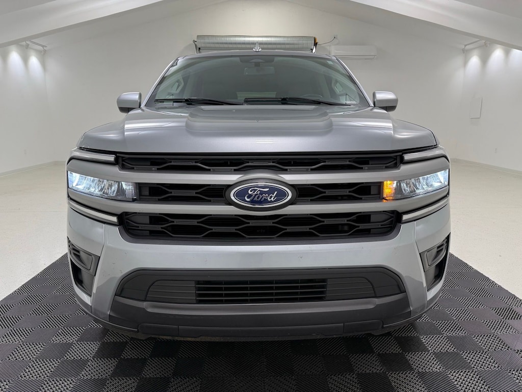 Used 2024 Ford Expedition Max XLT SUV