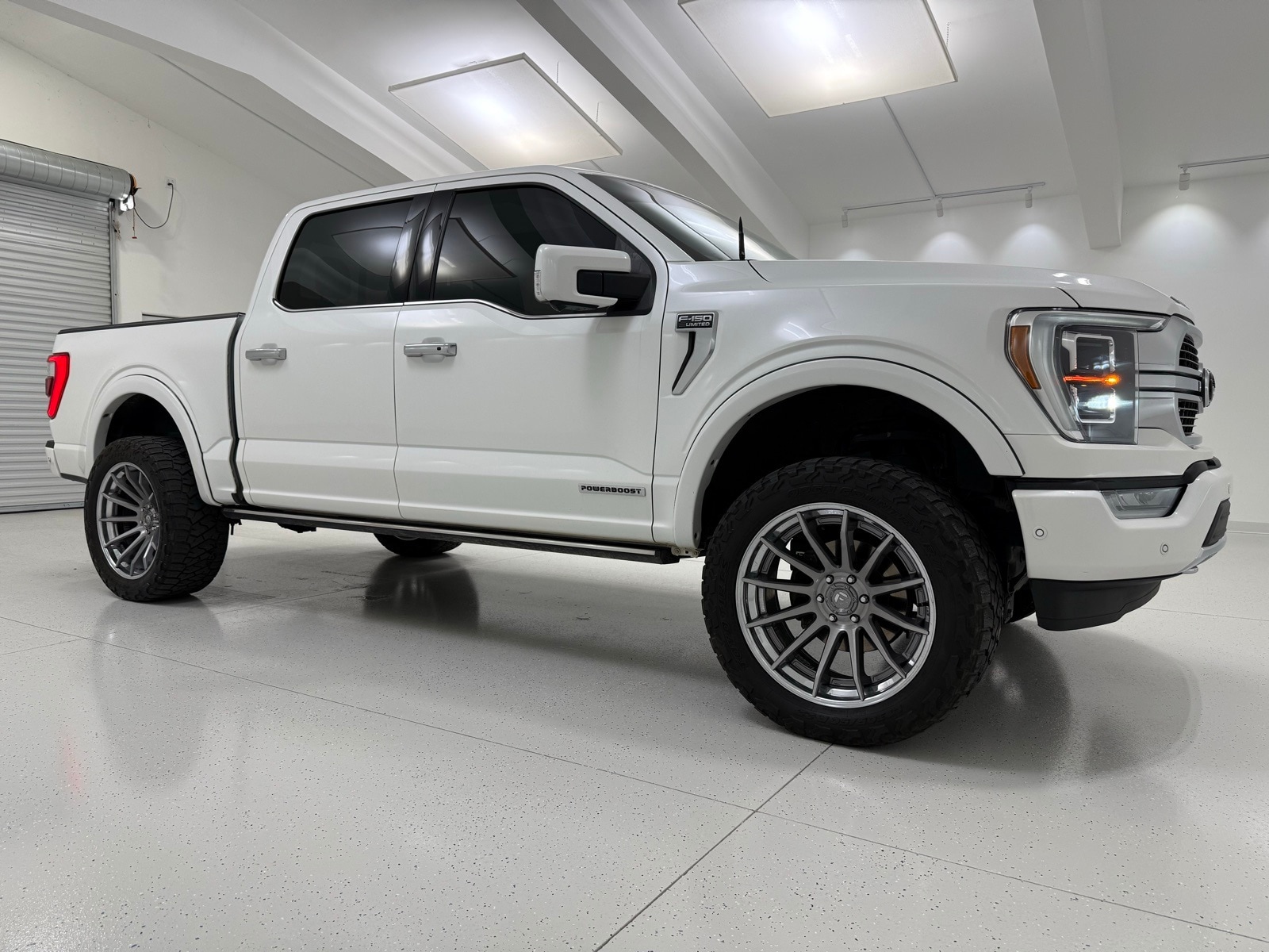 2022 Ford F-150 Limited's photo
