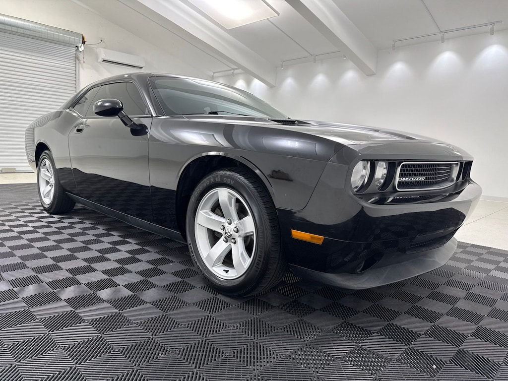 Used 2010 Dodge Challenger SE Coupe