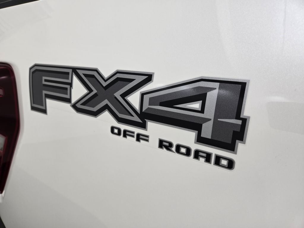 2025 Ford F-150 Lariat - Photo 10