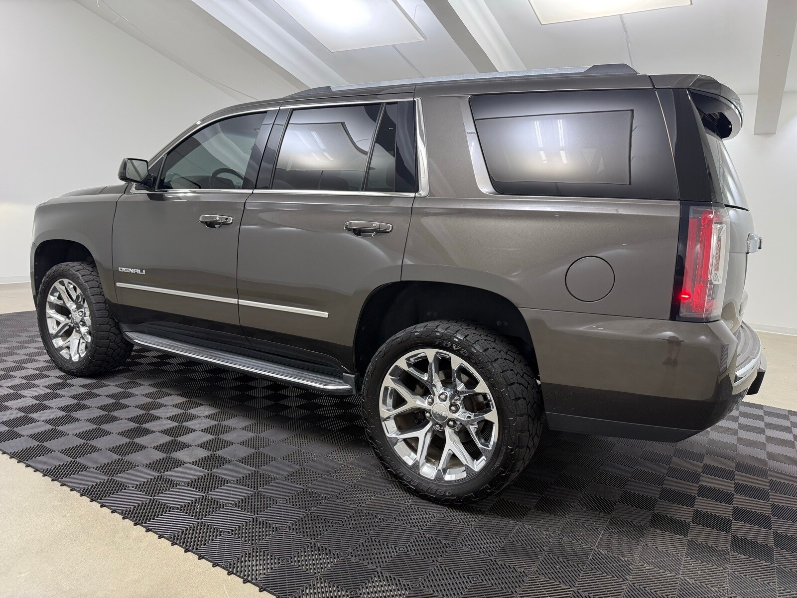 2019 Gmc Yukon Denali photo 4