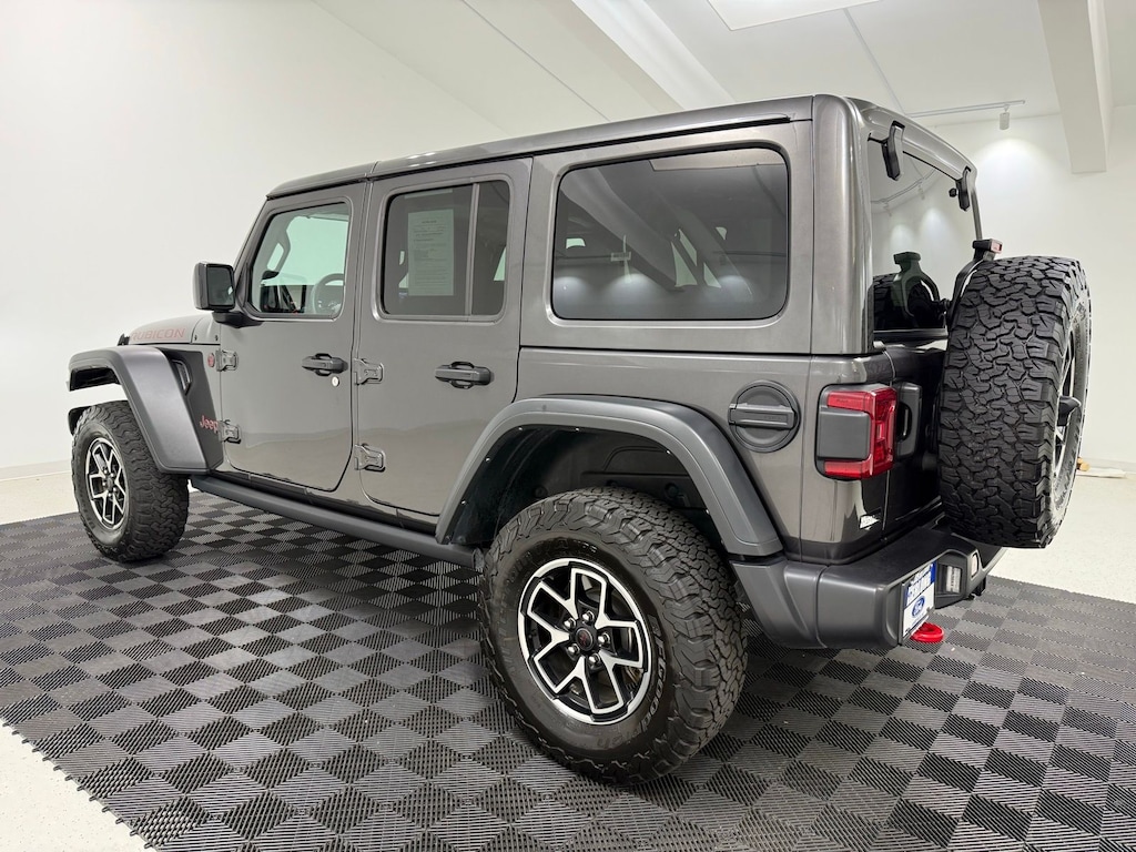 Used 2025 Jeep Wrangler Rubicon SUV