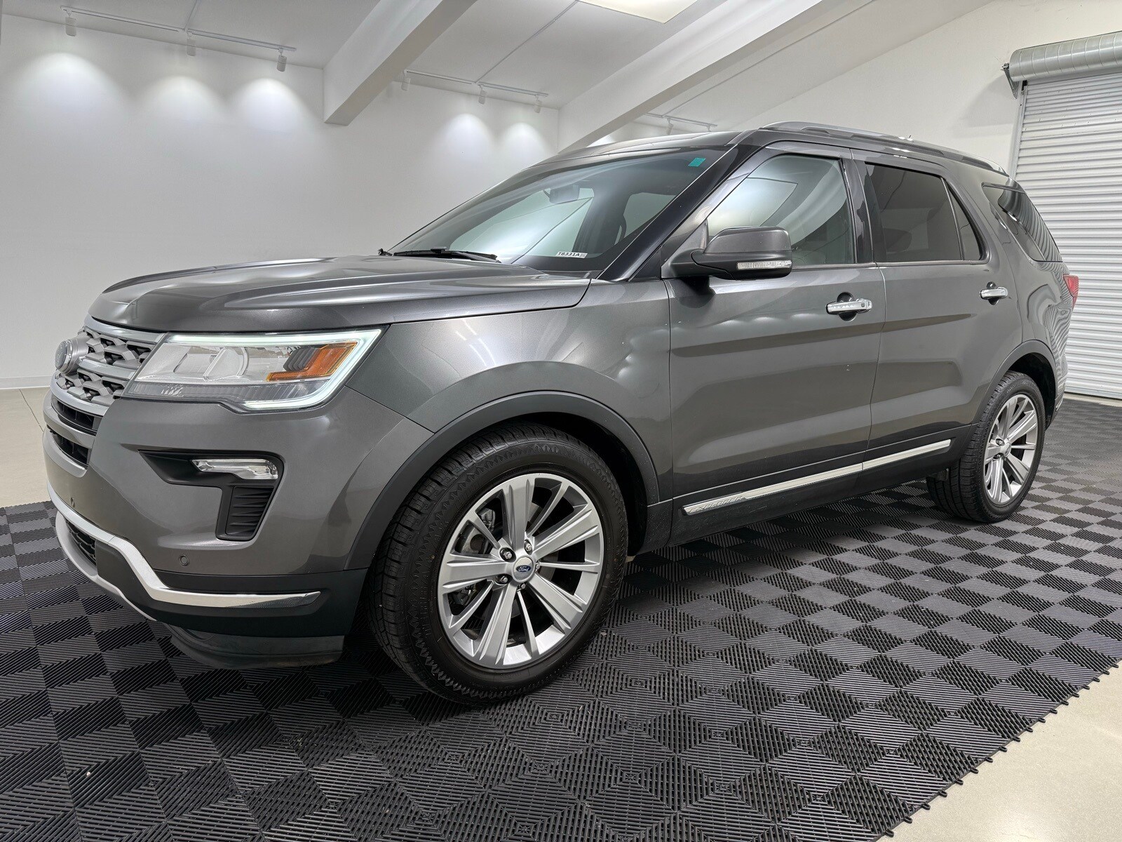 2018 Ford Explorer Limited photo 3