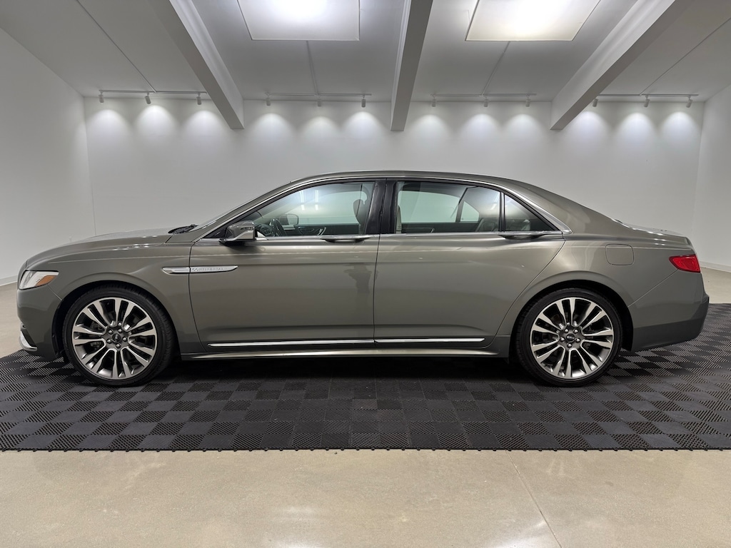 Used 2017 Lincoln Continental Select Sedan