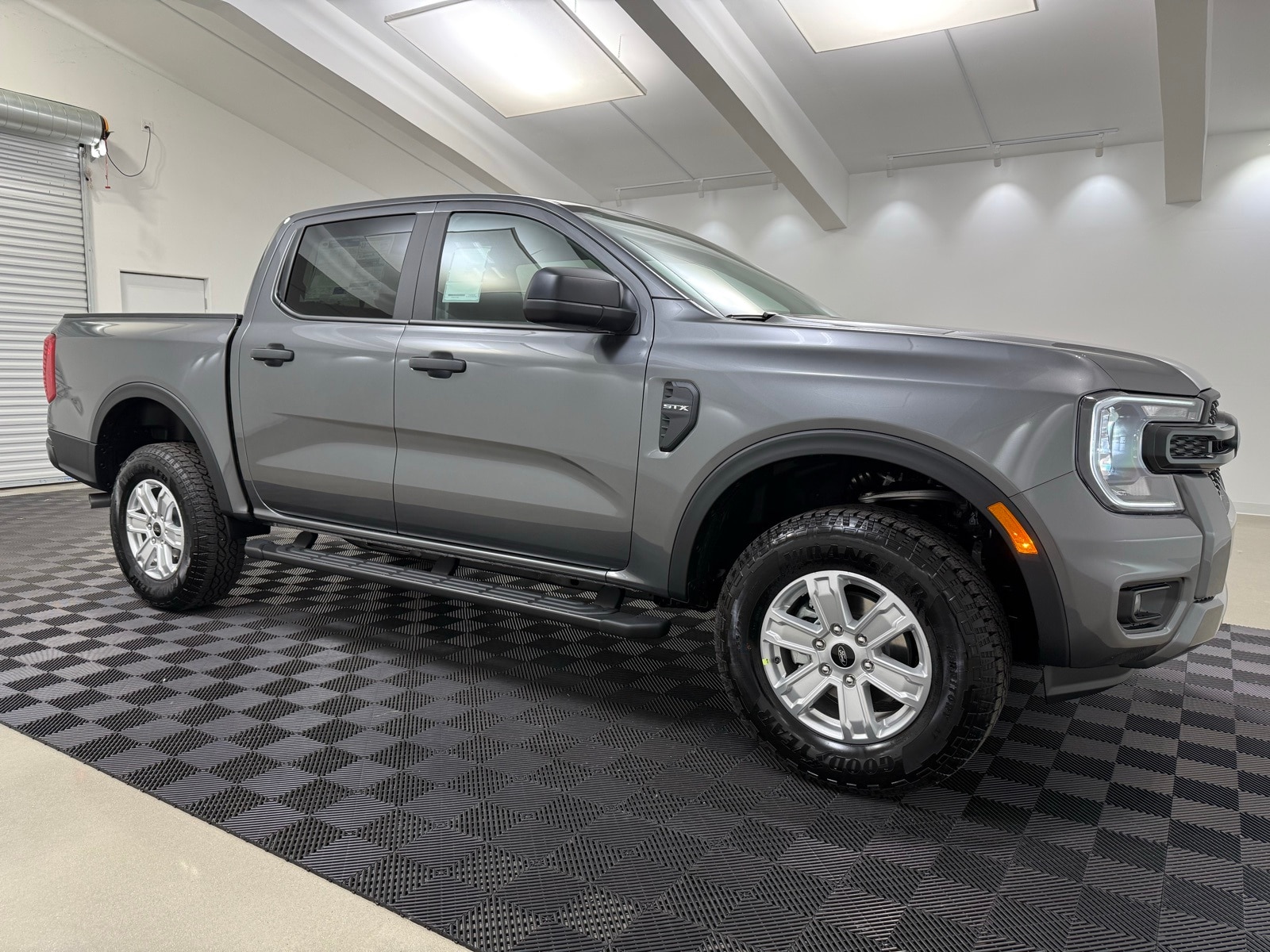 2025 Ford Ranger XL's photo