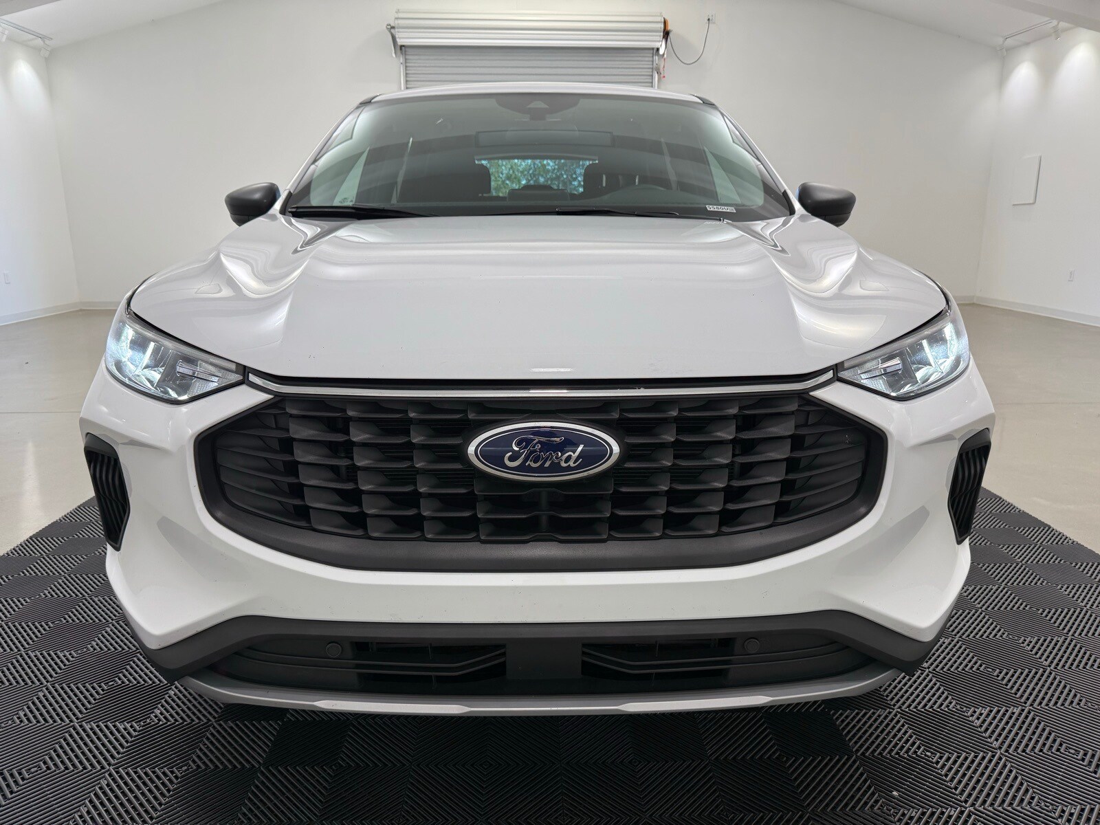 2025 Ford Escape Active photo 2