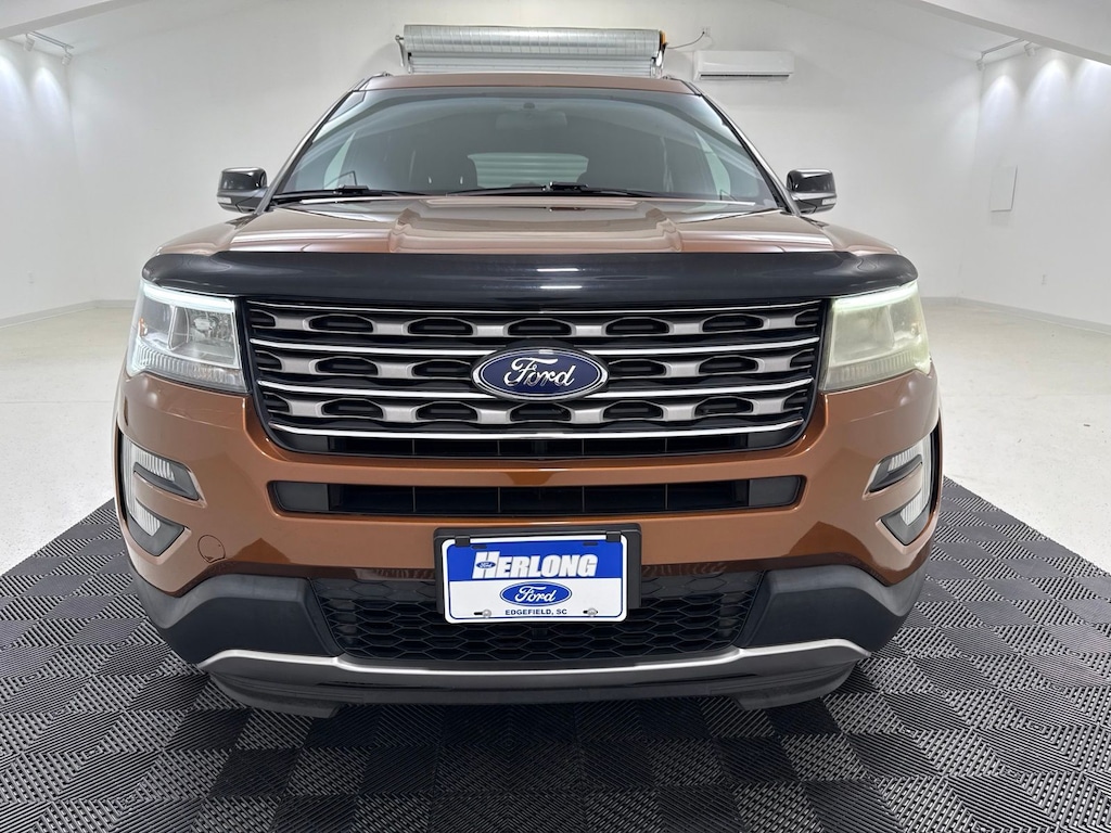 Used 2017 Ford Explorer XLT SUV