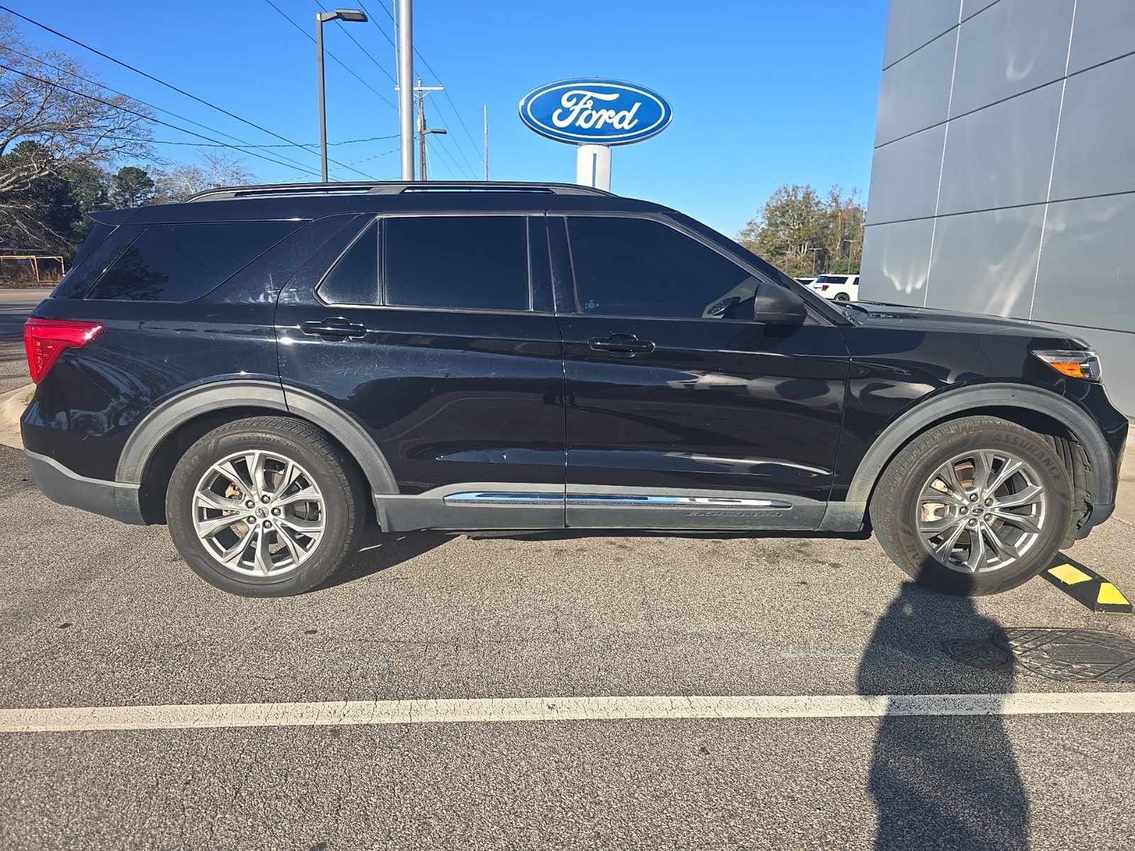 Used 2020 Ford Explorer XLT with VIN 1FMSK7DH1LGC74181 for sale in Edgefield, SC