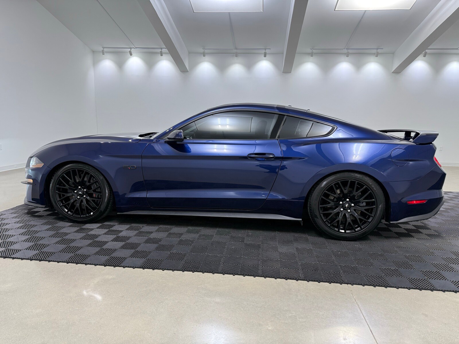 2019 Ford Mustang GT photo 4