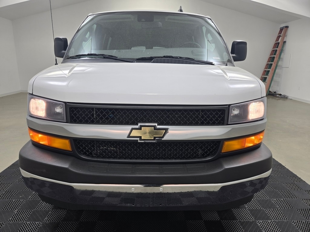 1GAZGPF72N1200386