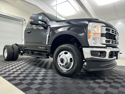 2025 Ford F-350SD XL Chassis