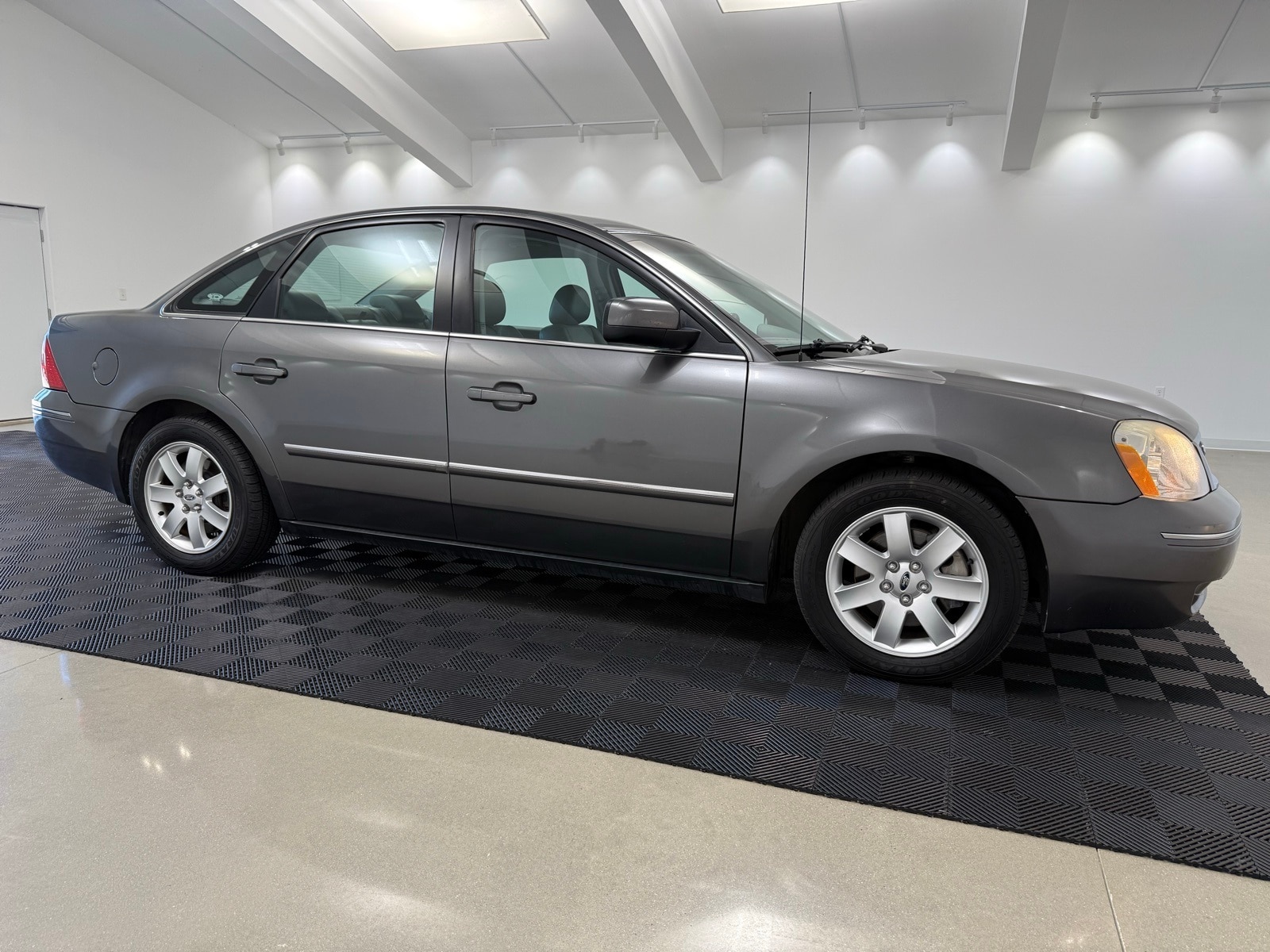 2005 Ford Five Hundred SEL