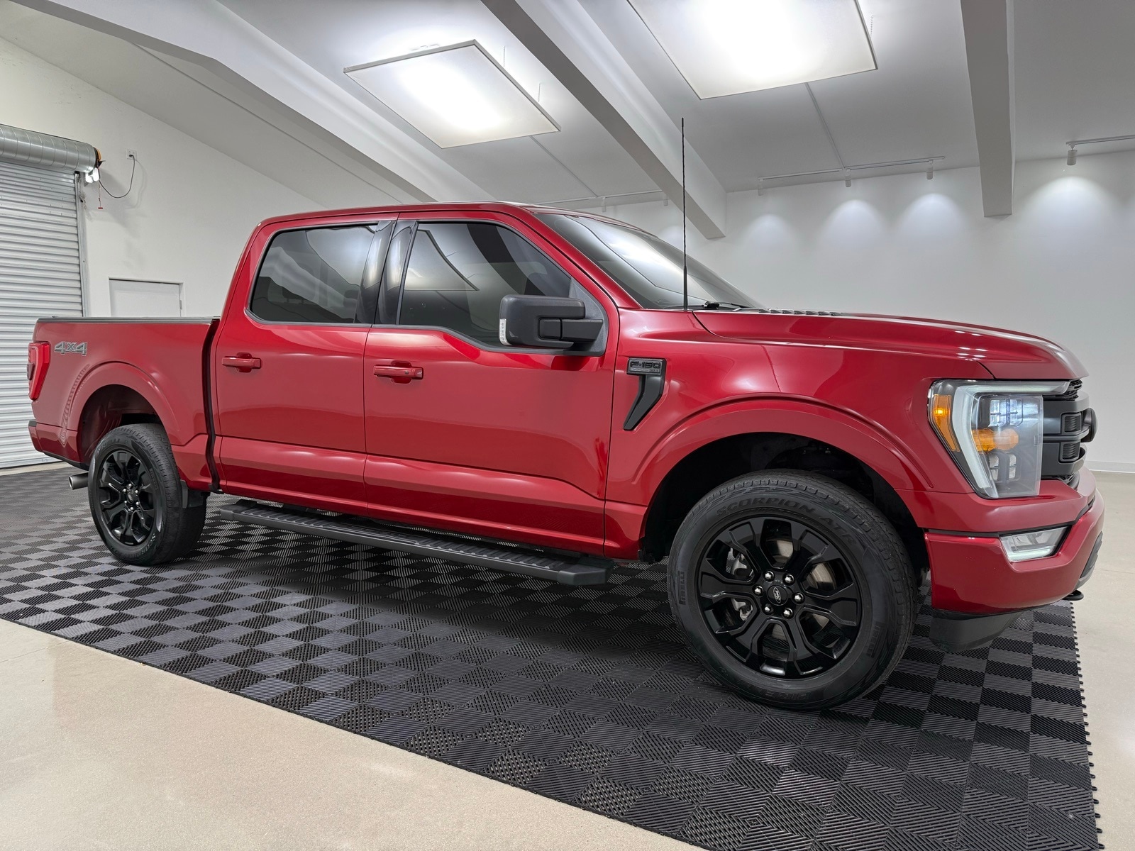 2022 Ford F-150 XLT's photo