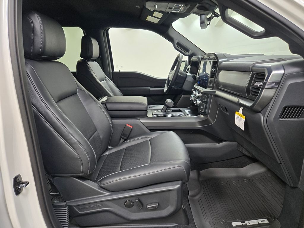 2025 Ford F-150 Lariat - Photo 28