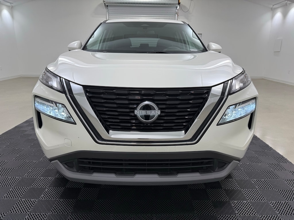 Used 2023 Nissan Rogue SV SUV