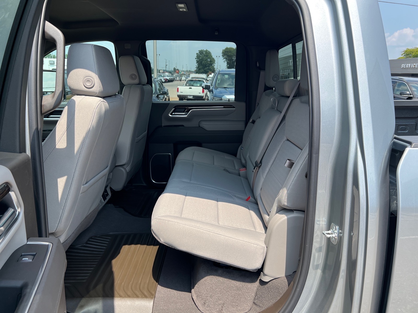2026 GMC Sierra 2500HD SLE - Photo 11