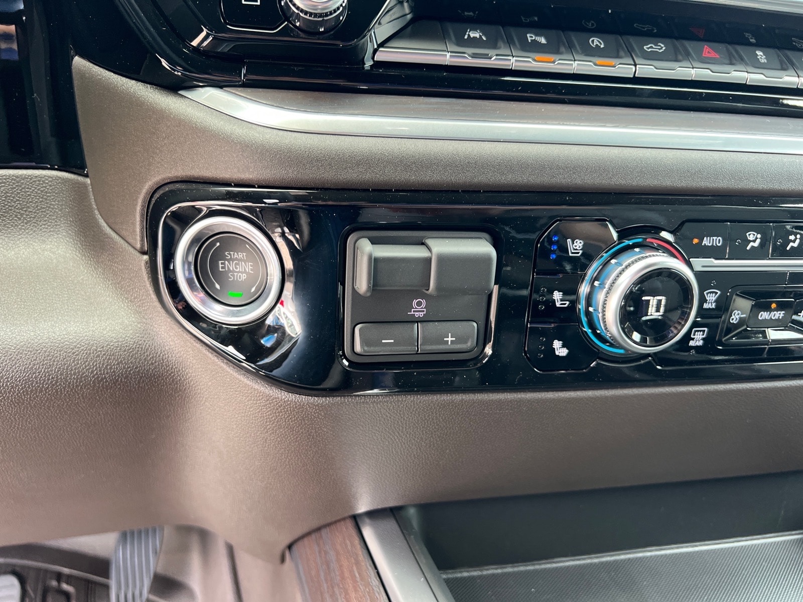 2026 GMC Sierra 1500 SLT - Photo 22