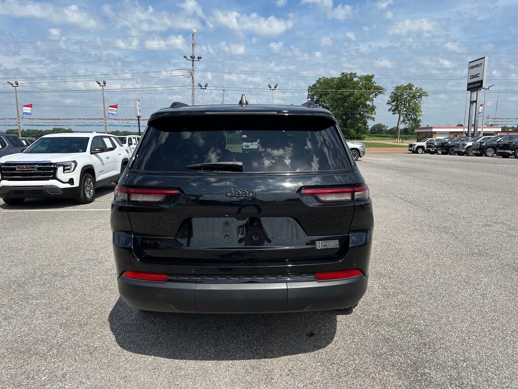 Used 2024 Jeep Grand Cherokee L Altitude
