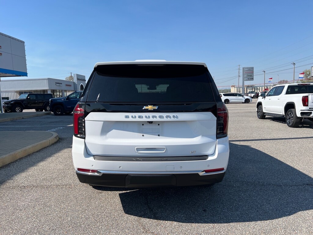 Used 2025 Chevrolet Suburban LT SUV