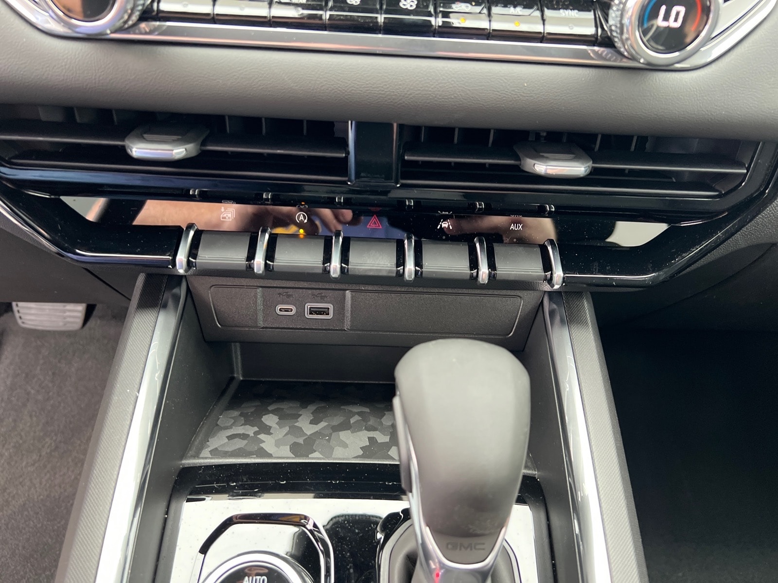 2026 GMC Canyon Elevation - Photo 20