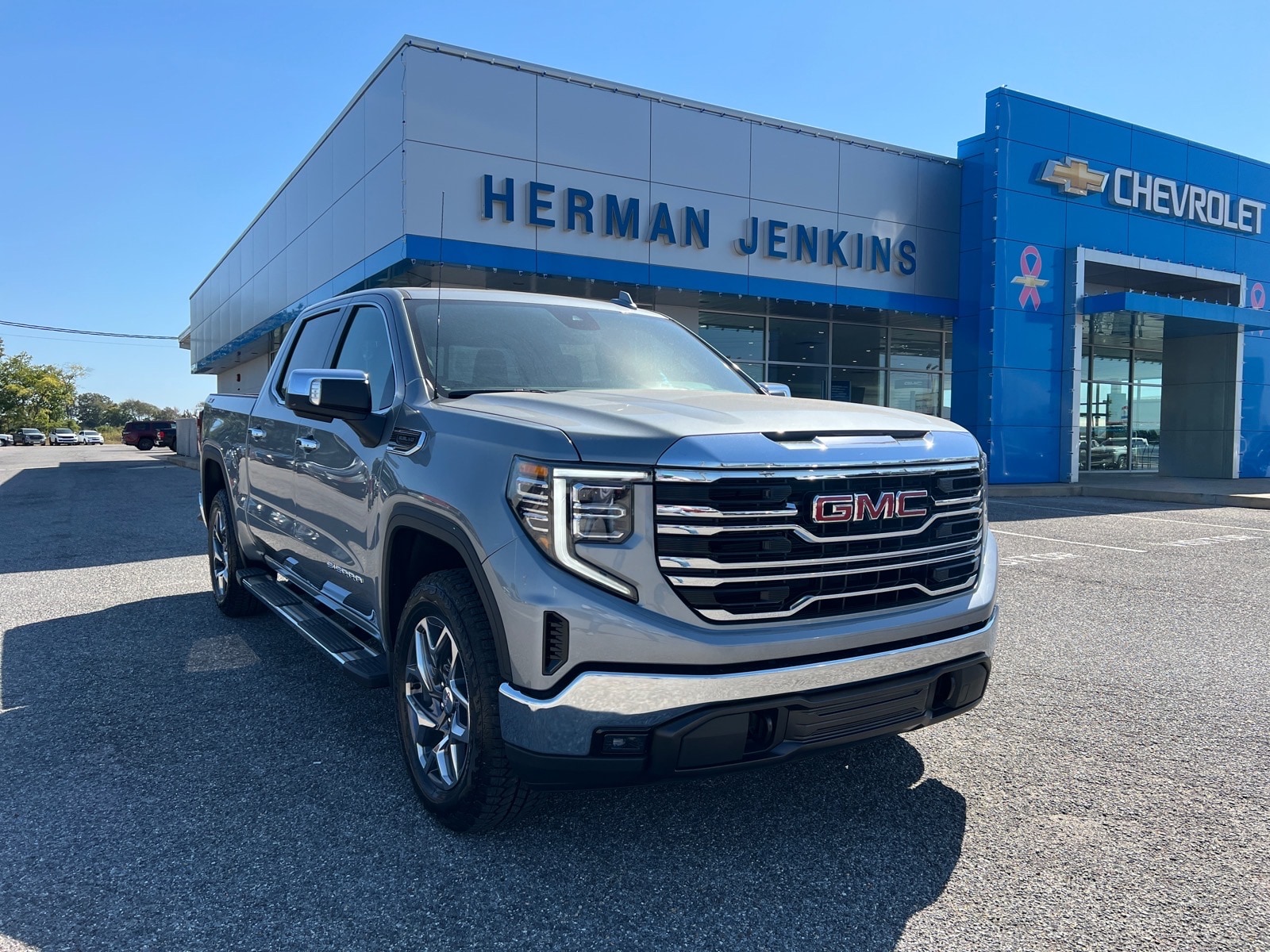 2026 GMC Sierra 1500 SLT - Photo 7