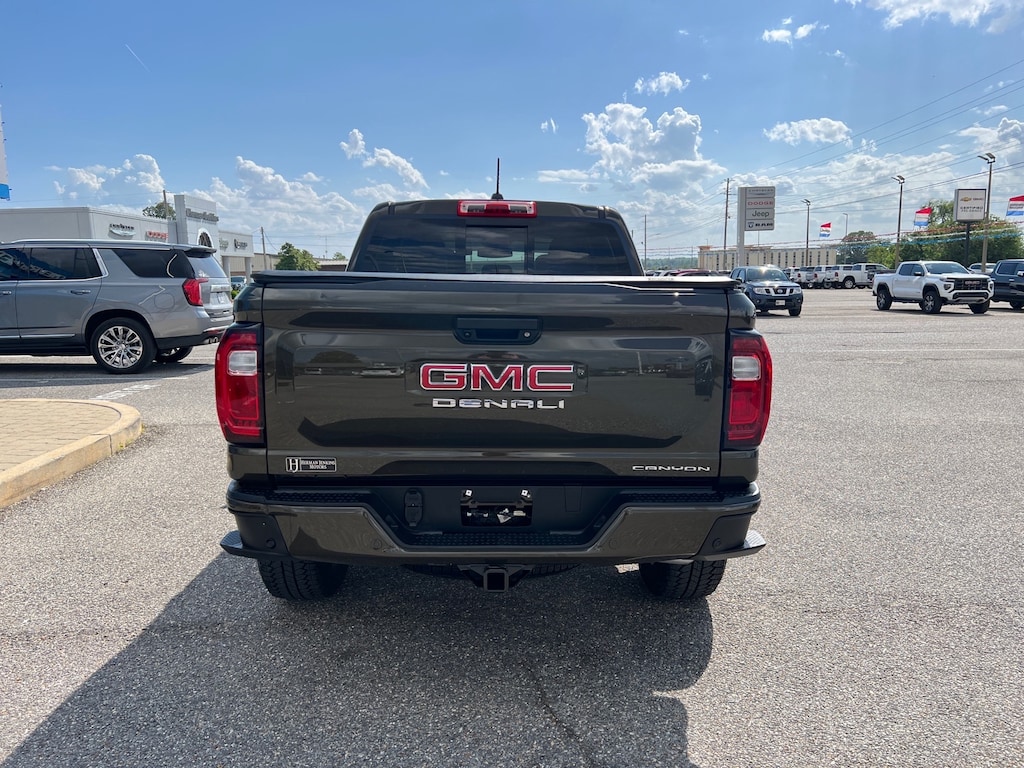 Used 2025 GMC Canyon Denali Truck
