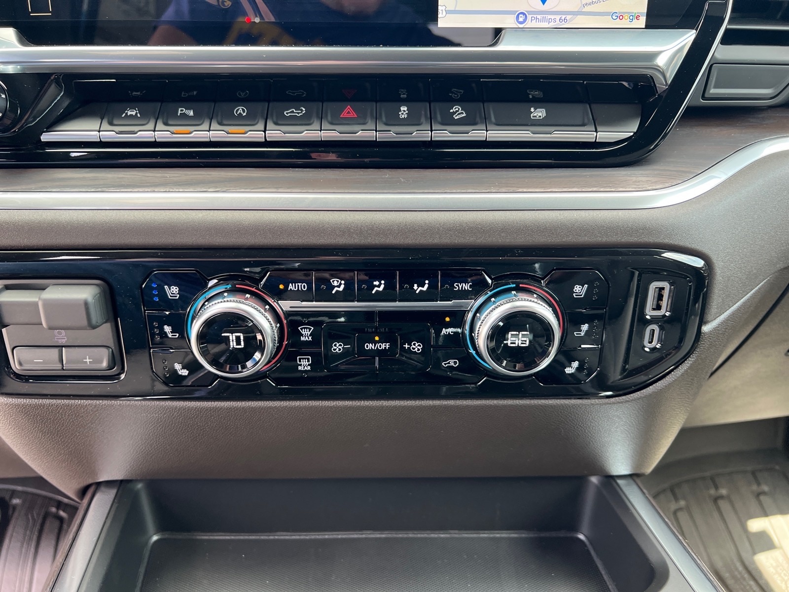 2026 GMC Sierra 1500 SLT - Photo 21