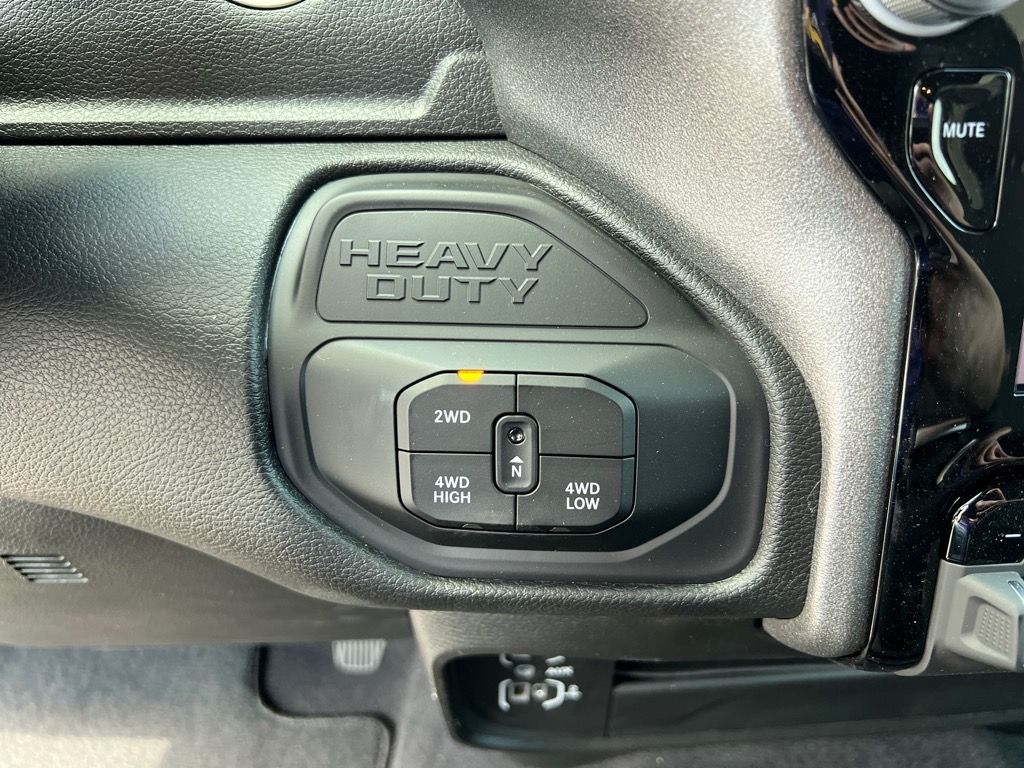 2025 RAM 2500 Tradesman - Photo 20