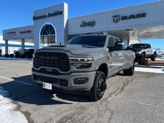 2026 Ram 3500 Limited 4X4 Crew CAB 8 B Pickup