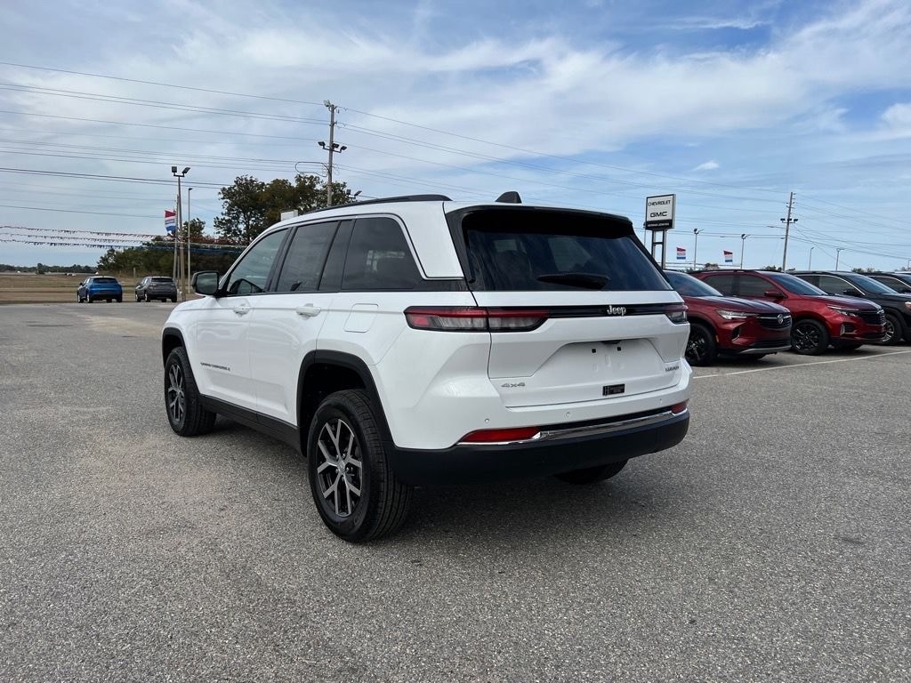 New 2025 Jeep Grand Cherokee Limited 4X4 Sport Utility