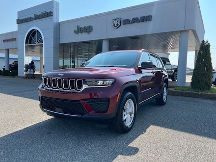 2025 Jeep Grand Cherokee LAREDO X 4X4 Sport Utility