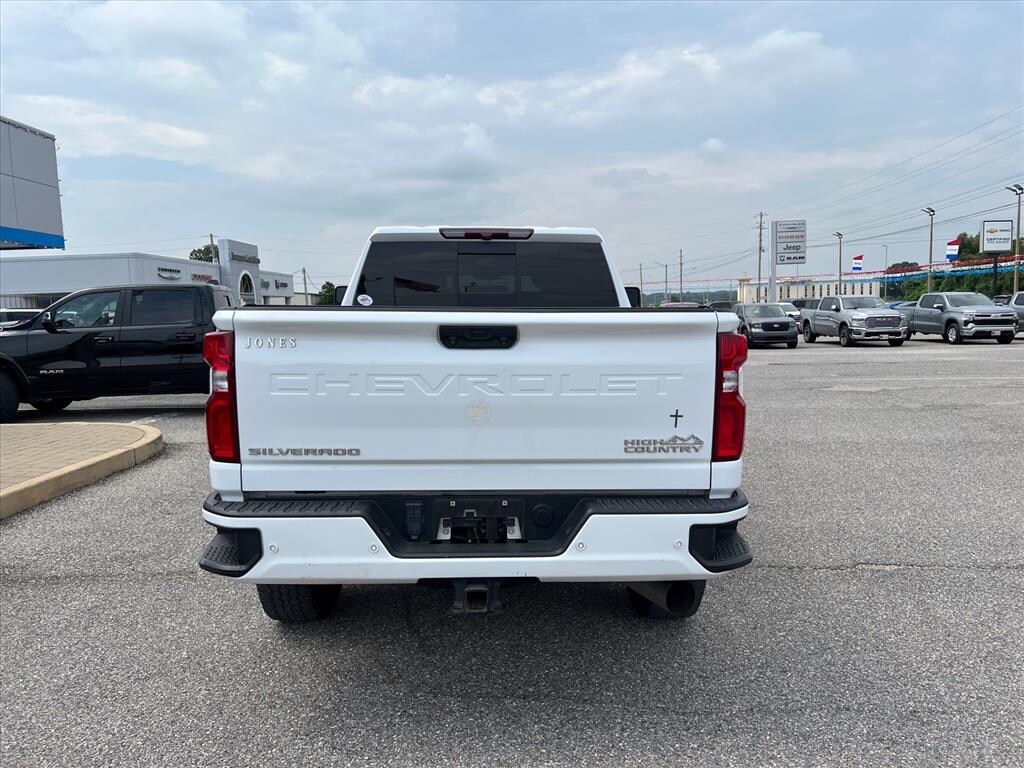 Used 2022 Chevrolet Silverado High Country Crew Cab