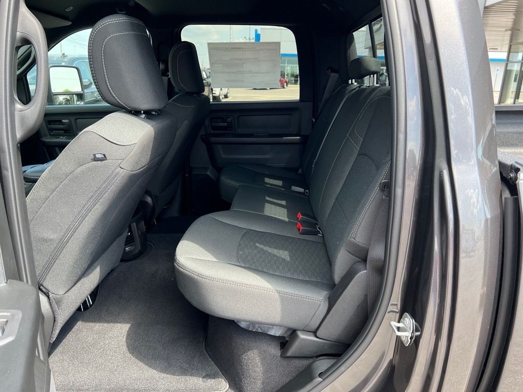 2025 RAM 2500 Tradesman - Photo 12